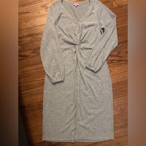 Francesca's Collections Gray Long Sleeve Button-Down Dress